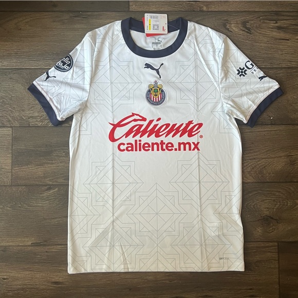 Puma Men's Chivas Authentic Away Jersey Kit 22/23 Size Medium - Picture 1 of 7